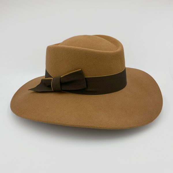 καπέλο μάλλινο camel gambler feltwool bicolor ribbon AA9099