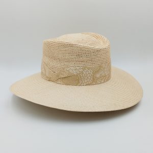 panama hat summer woman